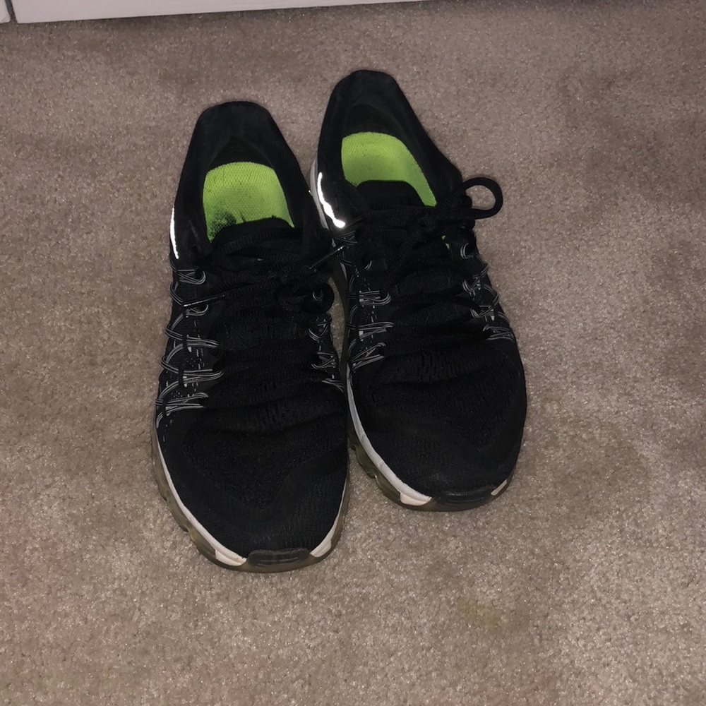 Worn Women’s Nike Running shoes sz 7.5